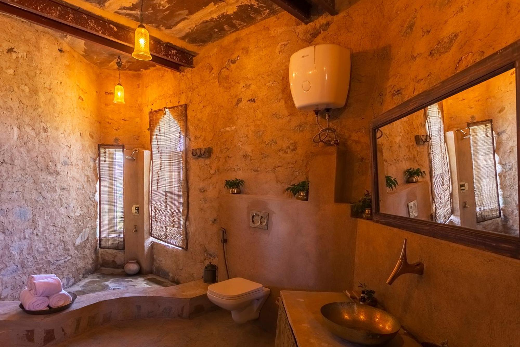 우다이푸르 Manmatha A Luxury Retreat B&B 외부 사진