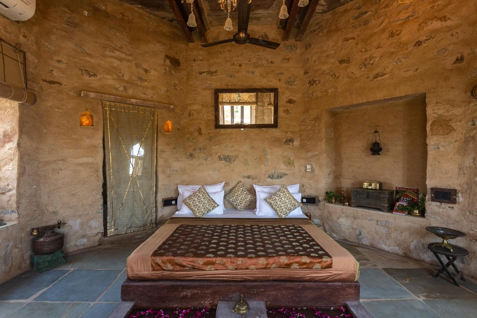 우다이푸르 Manmatha A Luxury Retreat B&B 외부 사진