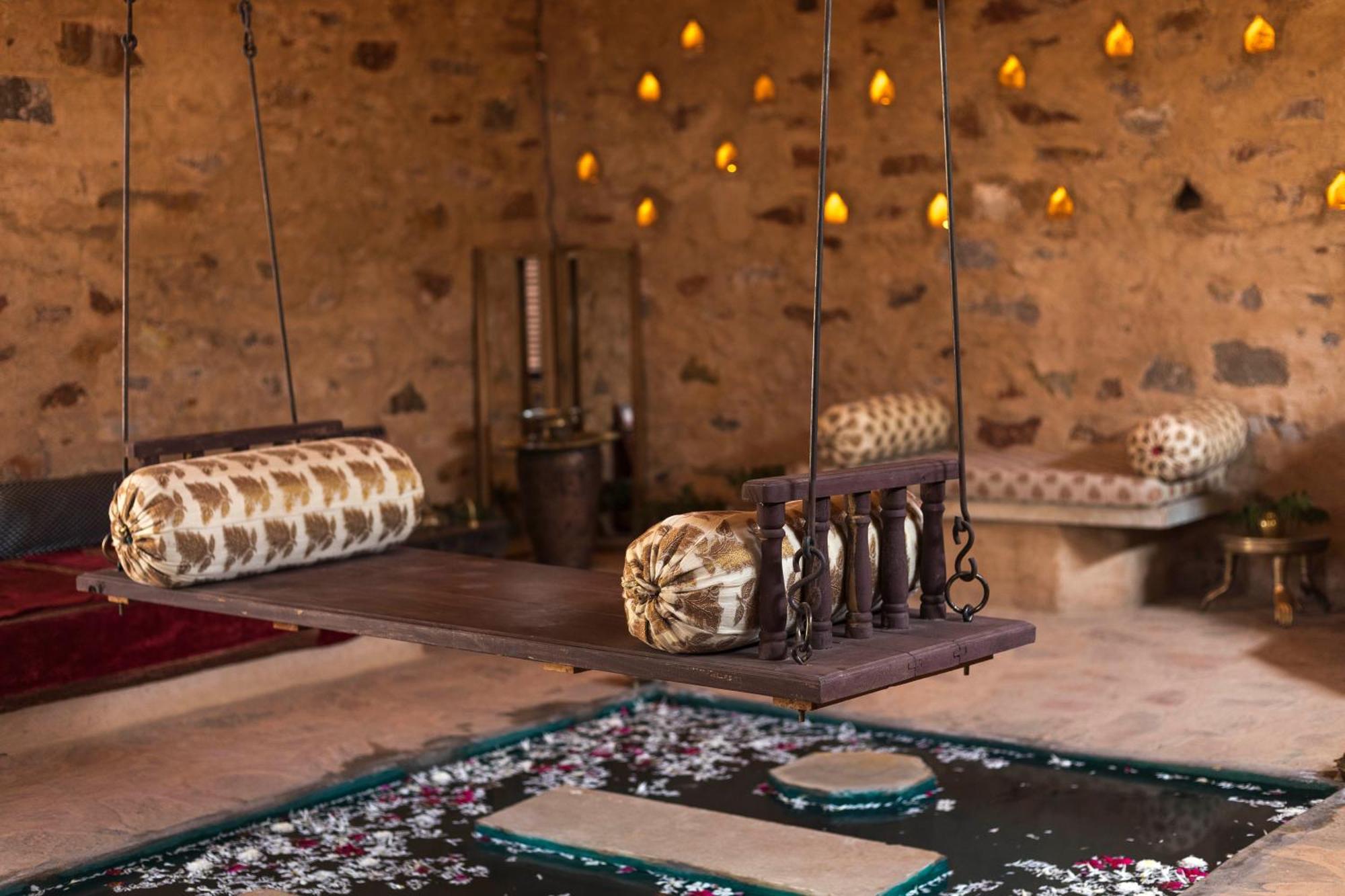 우다이푸르 Manmatha A Luxury Retreat B&B 외부 사진