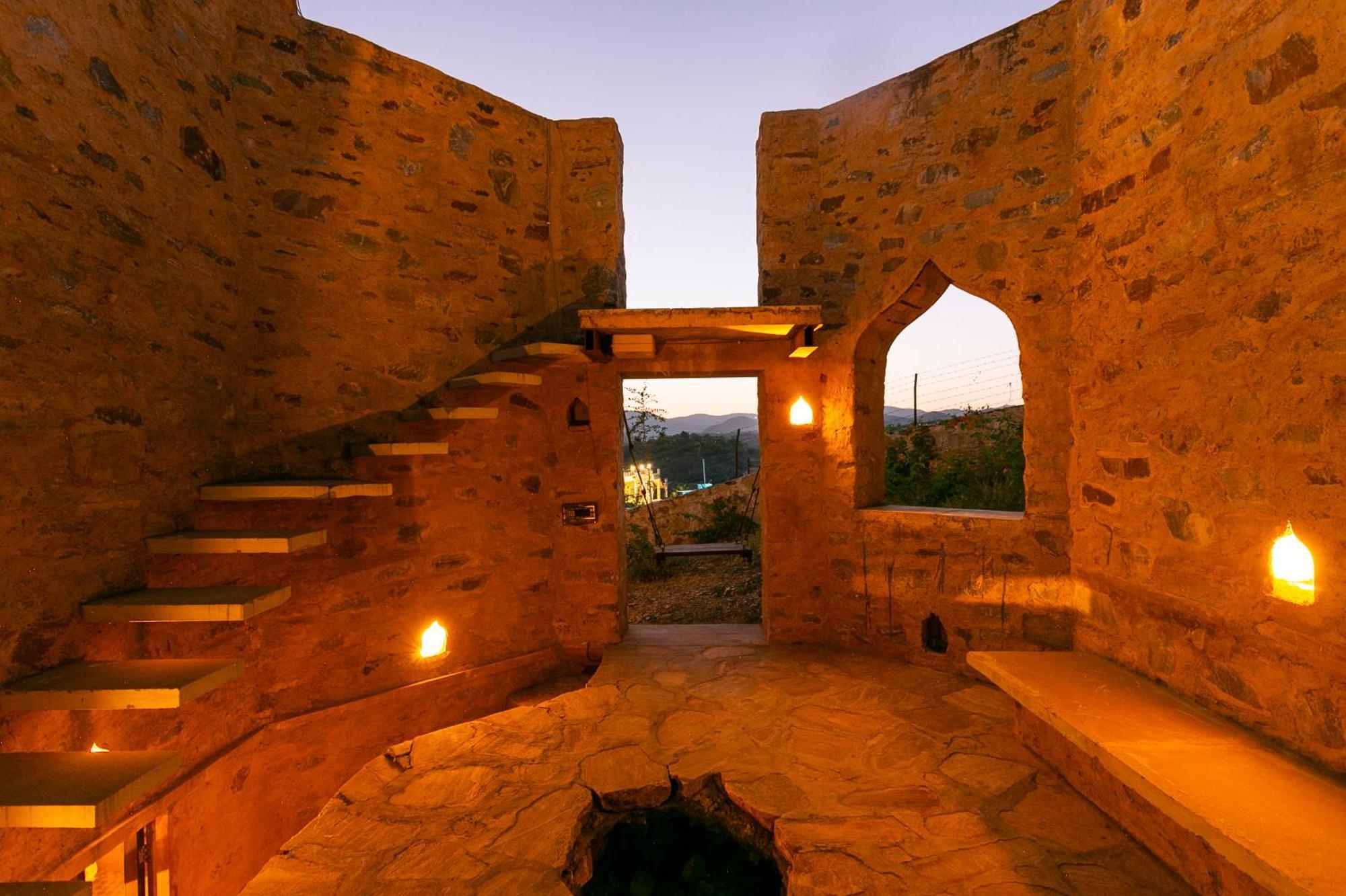 우다이푸르 Manmatha A Luxury Retreat B&B 외부 사진